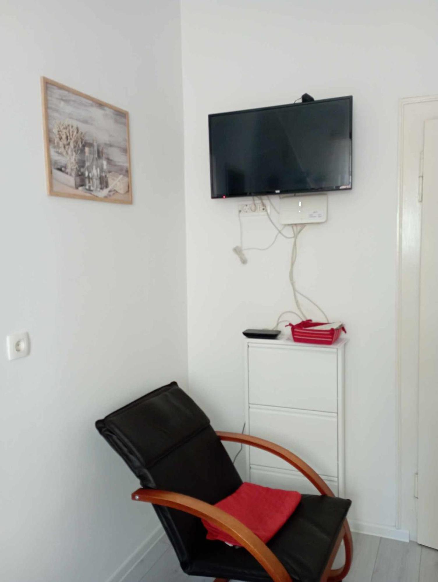 Apartman Angela โรวีน ภายนอก รูปภาพ